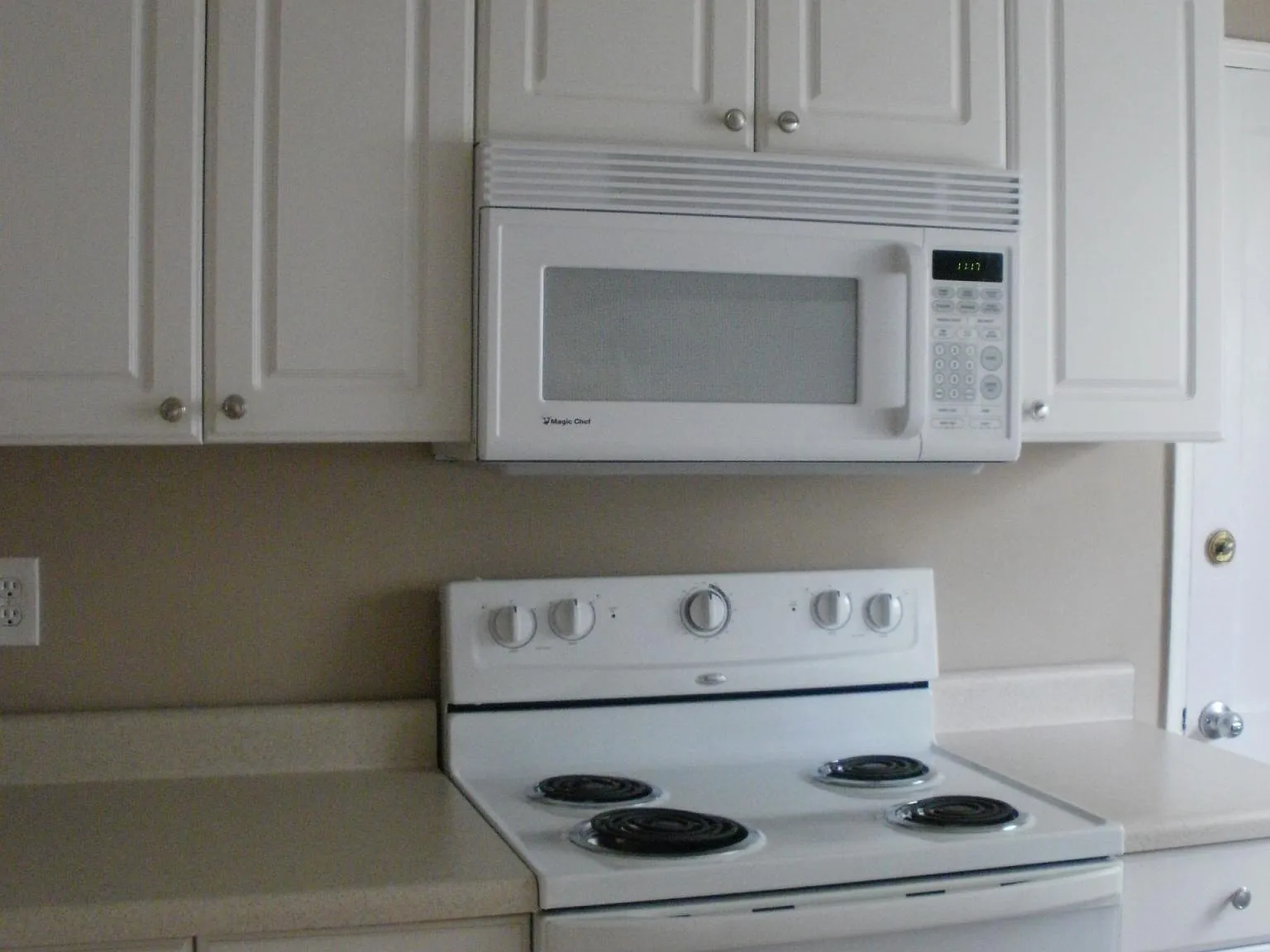 2 bed, 816 sqft, $1,000 — Photo 3