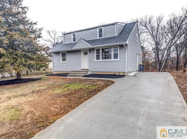12 Hilliard Rd, Old Bridge, NJ 08857