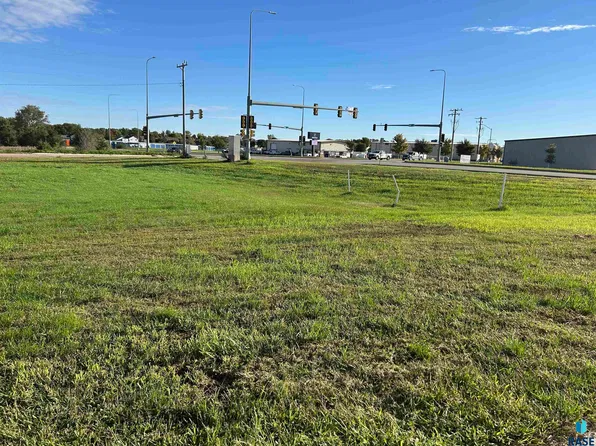 0 E Dike Dr, Sioux Falls, SD 57104