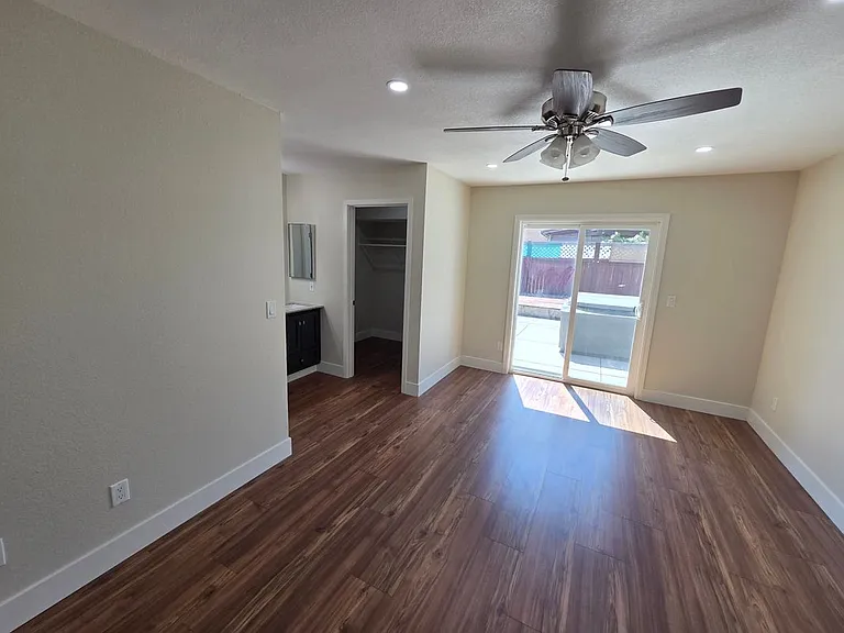 616 Placer Ln — Photo 16