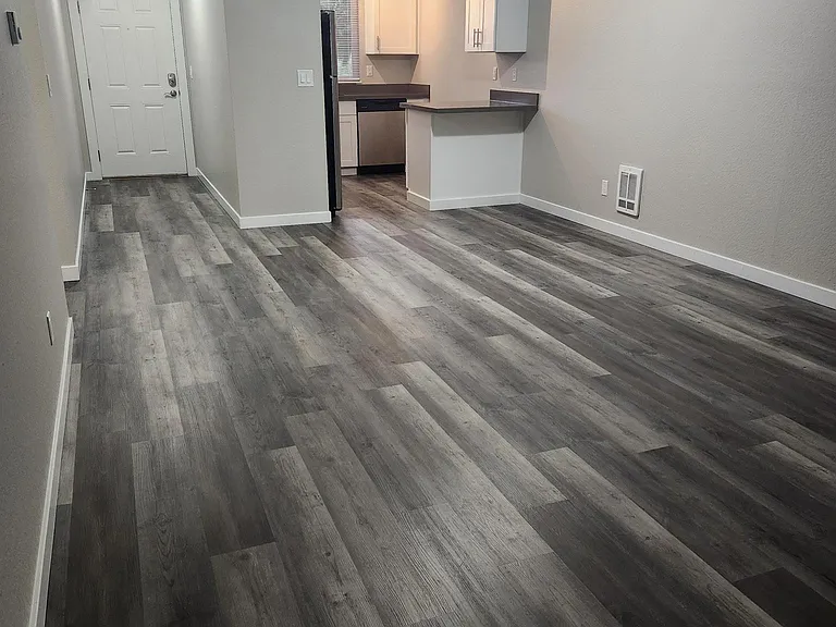 12526 Meridian Ave S #4 — Photo 3