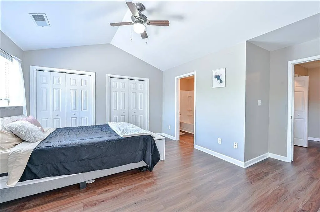 2525 Walden Lake Dr, 2525 — Photo 3