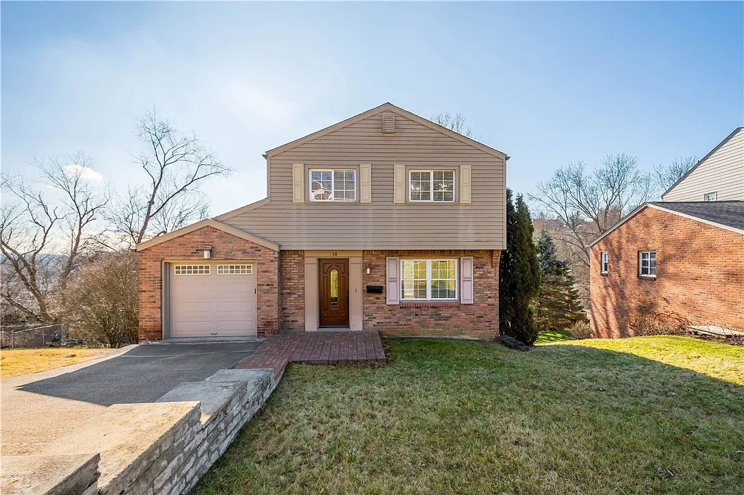 138 Senate Dr photo 1