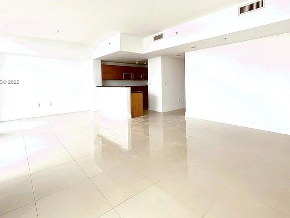 5th image of 244 Biscayne Blvd APT 4307