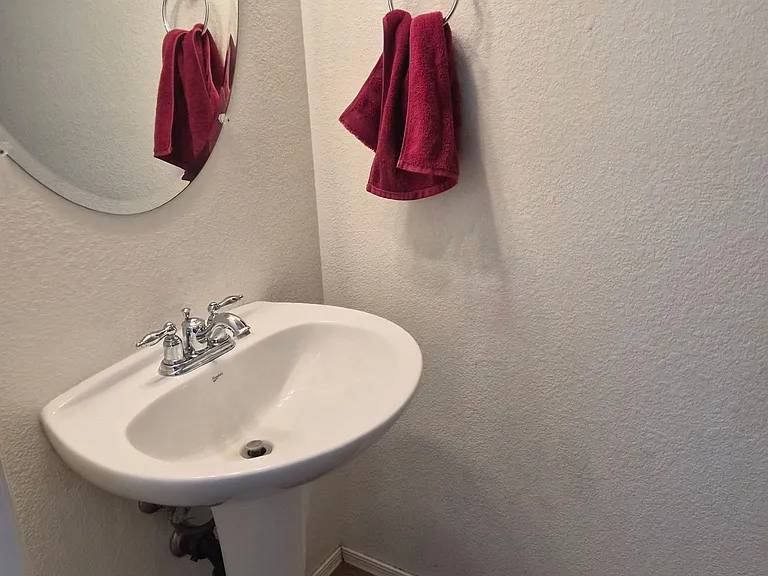 2404 E Calle Lena Verde — Photo 7