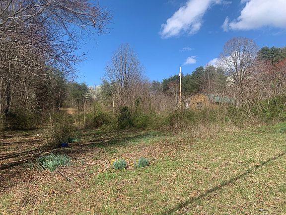 5th image of 2625 Route Davis Rd