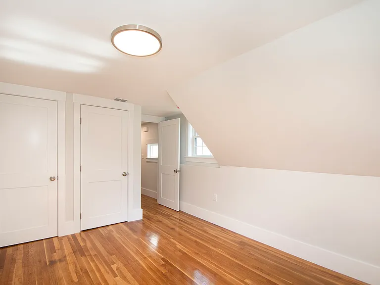 215 Gardner St #2 — Photo 7