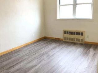 110 Bay 10 St, Brooklyn, NY 11228