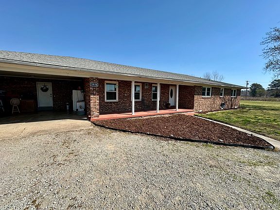 3rd image of 1034 Lawnbird Rd
