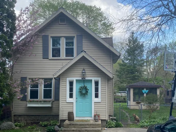 208 Thorpe Dr, Jackson, MI 49203