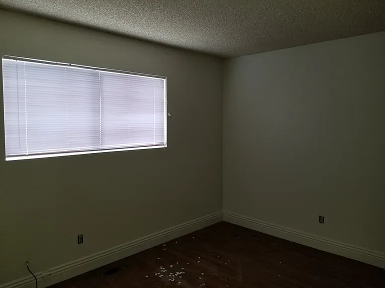 300 E Big Bear Blvd — Photo 7