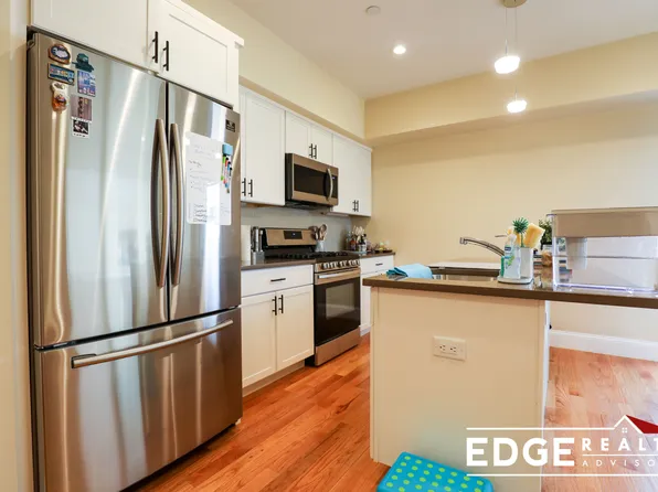 9 Glencoe St #303, Brighton, MA 02135