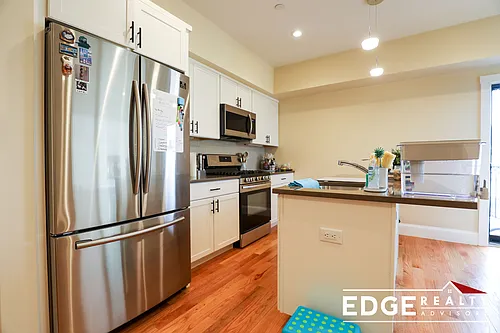 9 Glencoe St #203 Photo 1