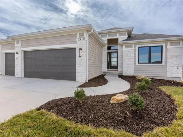 1315 NE 122nd St, Kansas City, MO 64165