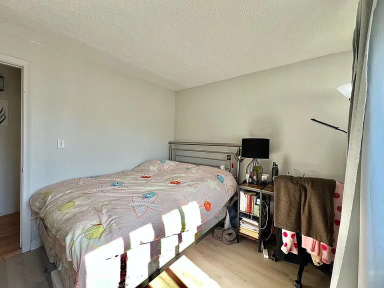 4 Trowbridge Pl #3C — Photo 9