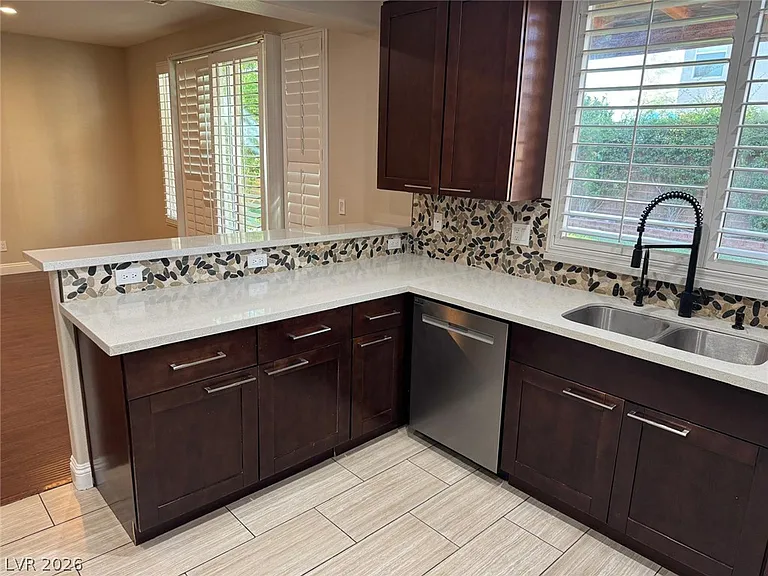9494 Green Vineyard Ave — Photo 12