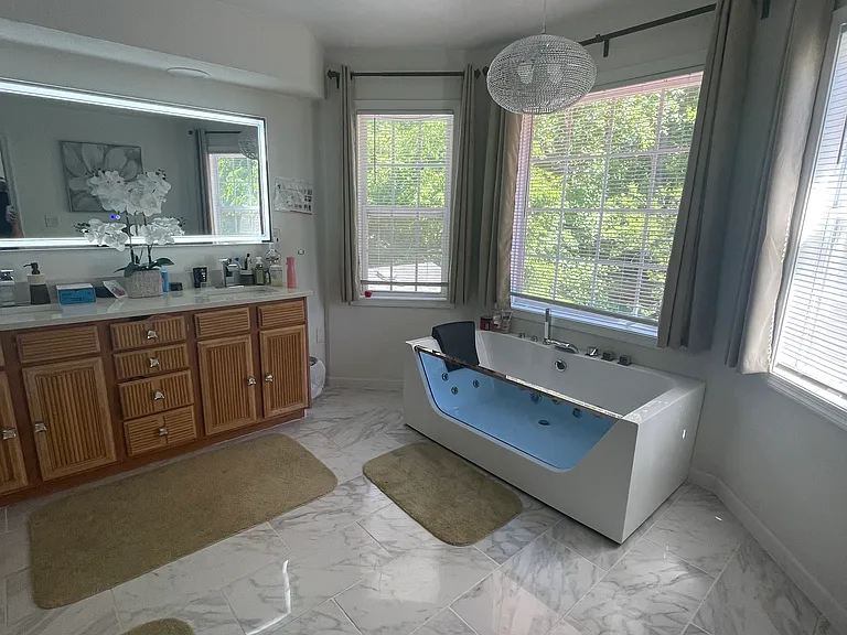 1024 Windward Ln — Photo 24