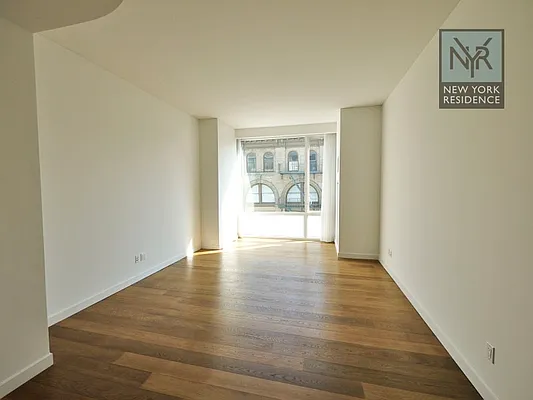 Rented by New York Residence | media 23