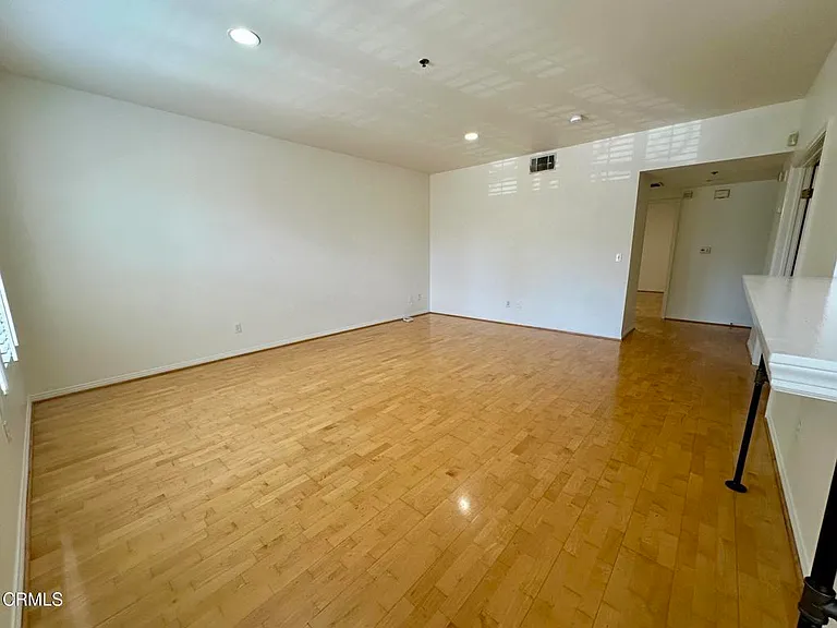 80 N Raymond Ave #108 — Photo 11