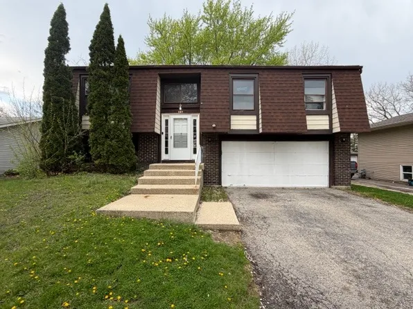 157 Plainview Dr, Bolingbrook, IL 60440