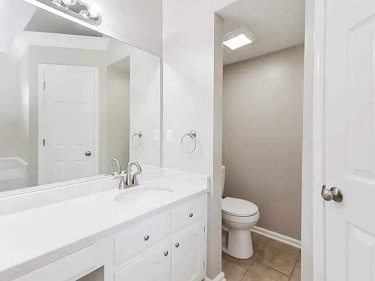 4401 Okeechobee Dr — Photo 12