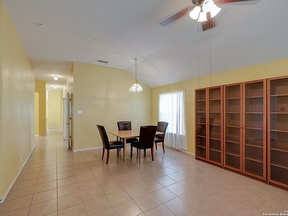 4th image of 11443 Baltic St