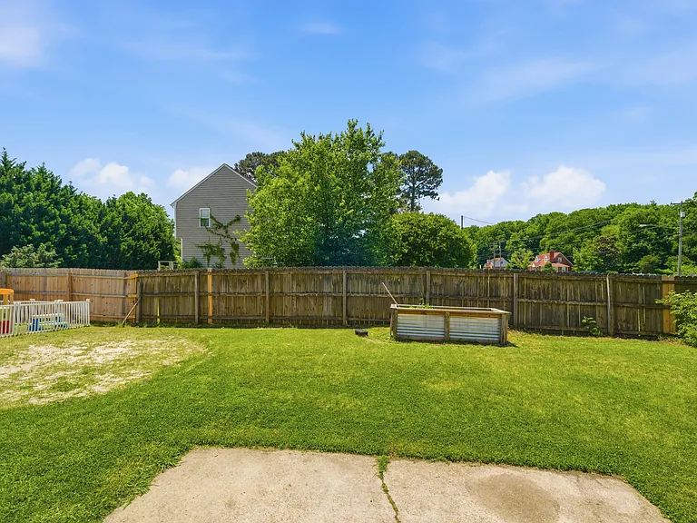 2 Compton Ct — Photo 11