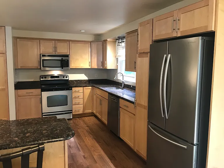 4042 Willow Run Dr — Photo 10