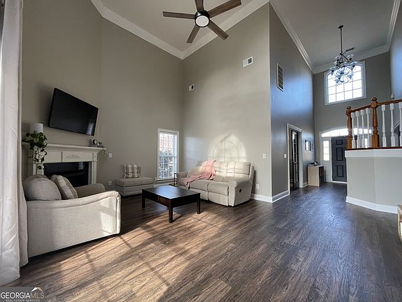 2nd image of 323 Audrey Way