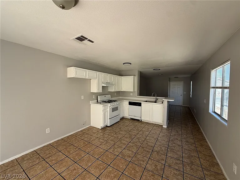 1864 Star Sapphire Ct — Photo 13