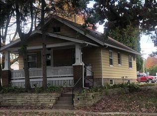 1066 12th St NE, Cedar Rapids, IA 52402