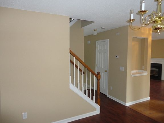 2nd image of 3986 Landerwood Dr