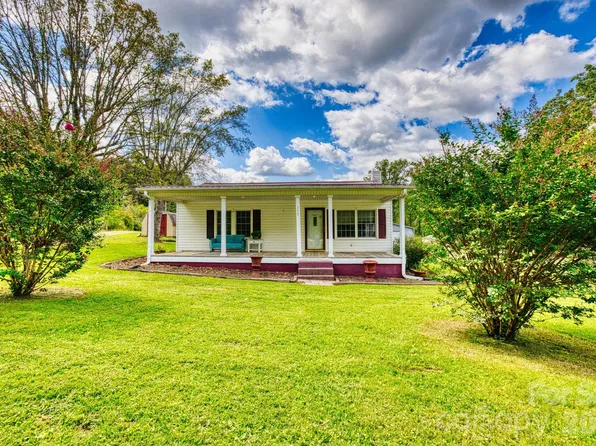 350 Summers Rd, Morganton, NC 28655