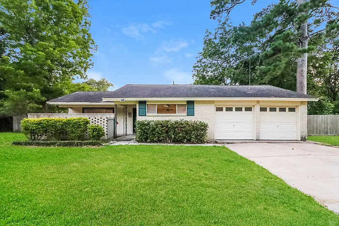 9 Hillcrest St