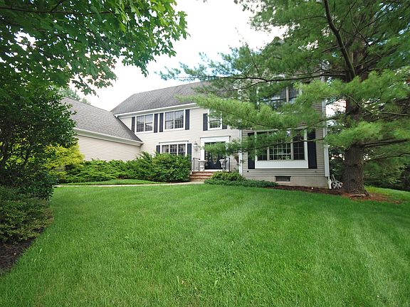 2nd image of 15 Davis Ct