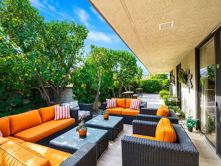 1 Briarcliff Ct — Photo 49