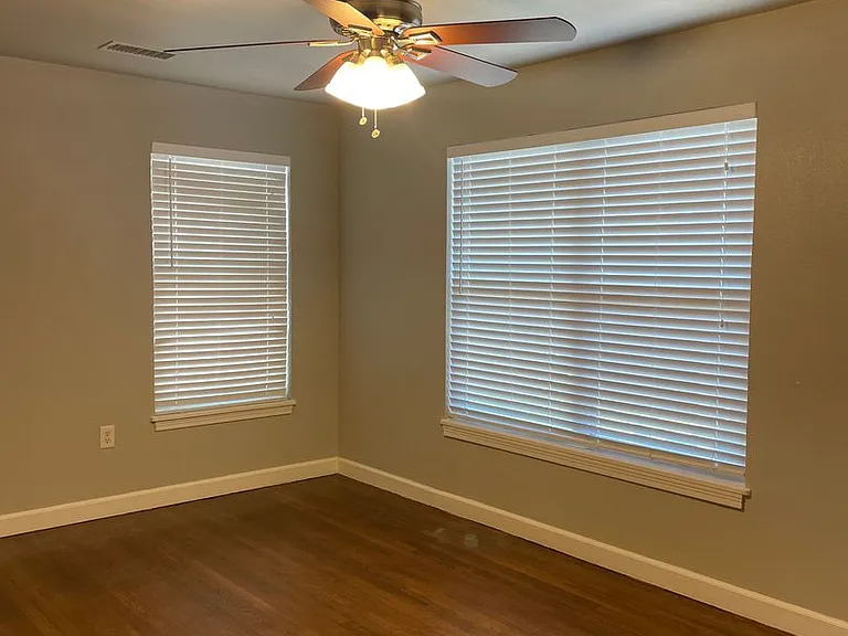 4073 Potomac Ave — Photo 14