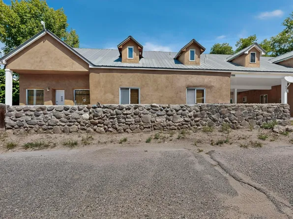 305 A&b Camino Del Shl, Espanola, NM 87532