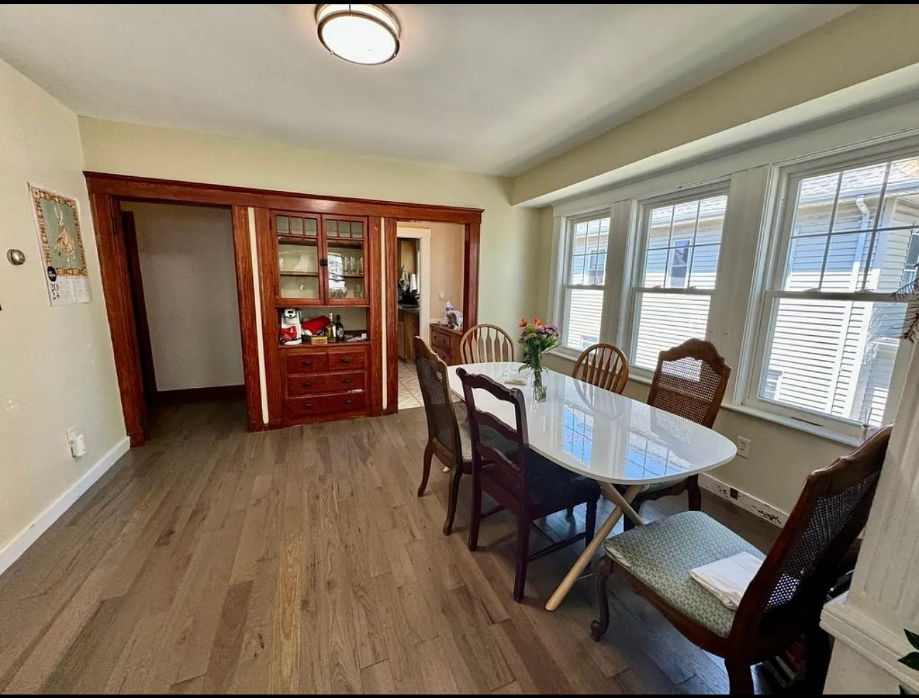 4 bed, 2100 sqft, $850 — Photo 3