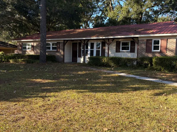 5924 Couton Dr, Mobile, AL 36693