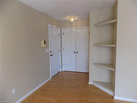 2nd image of 3624-2A Morris Farm Dr