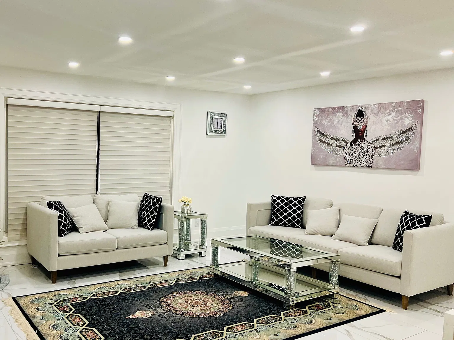 4 bed, $3,200 — Photo 2