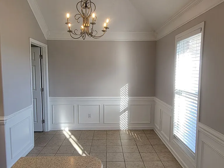 194 Romie Dr — Photo 20
