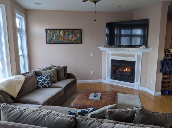 30 Dorr St