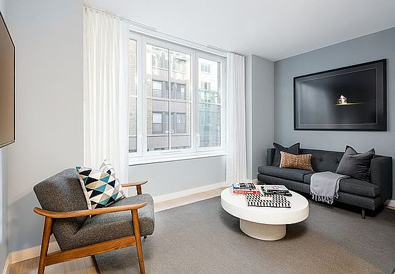4th image of 535 W 43rd St APT N9b