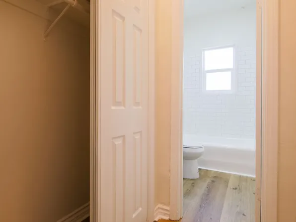 Beautiful Newly Renovated Apartment in Koreatown