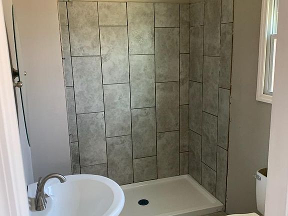 most bedrooms with own Full bath