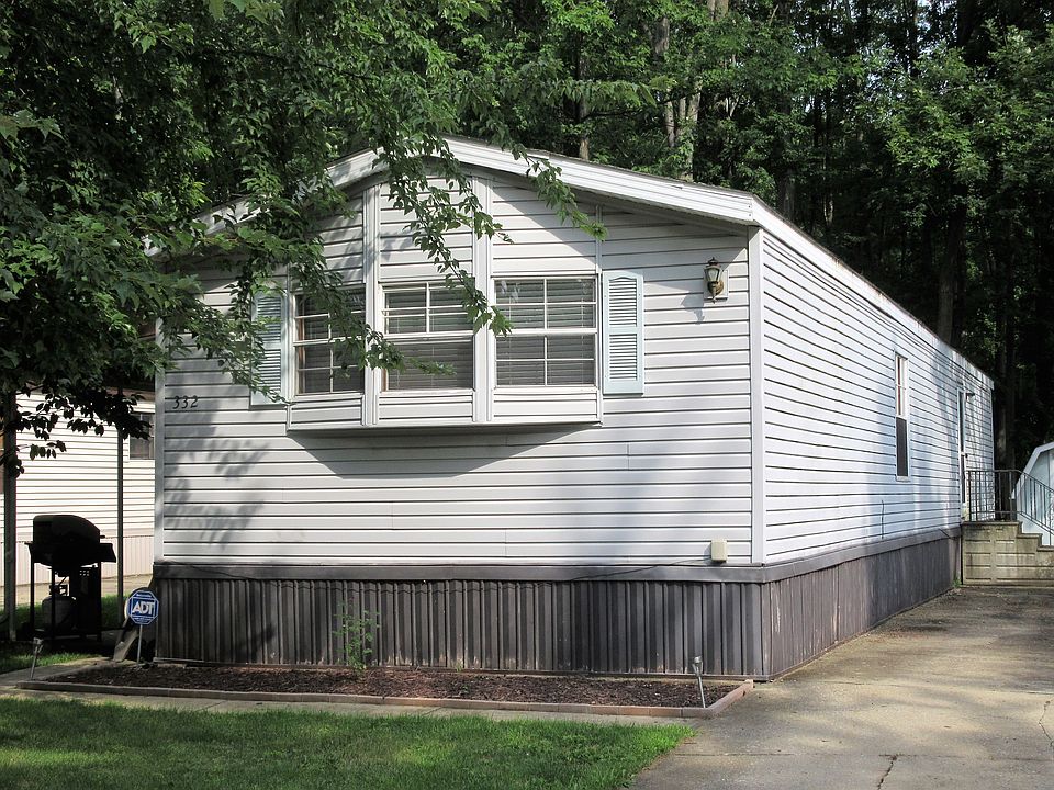 1st image of 332 Ashwood Dr