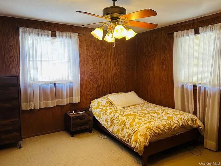 43 Totten Pl — Photo 10