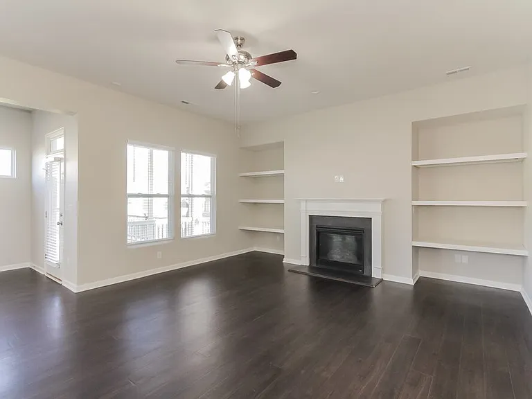 3607 Conner Glenn Dr — Photo 5